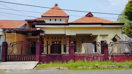 Rumah Dijual Jemur Andayani Woncolo Surabaya Siap Huni  Cocok Untuk Usaha Kos