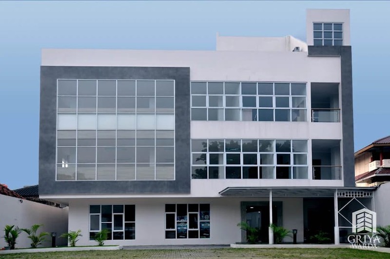 Dijual Mini Building di jl. Kramat  Senen