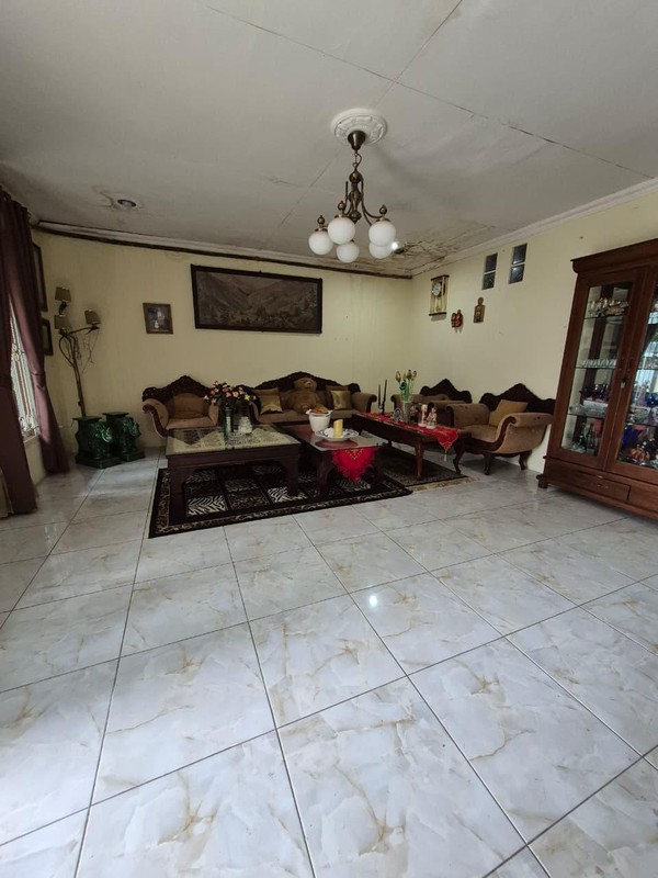 Rumah Hitung Tanah 1 Lantai Cinere