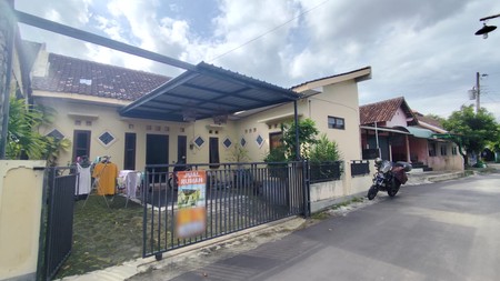 Hunian Strategis Siap Huni Dekat Pasar Stan dan Supermarket Pamela & Maguwoharjo, Depok, Sleman 