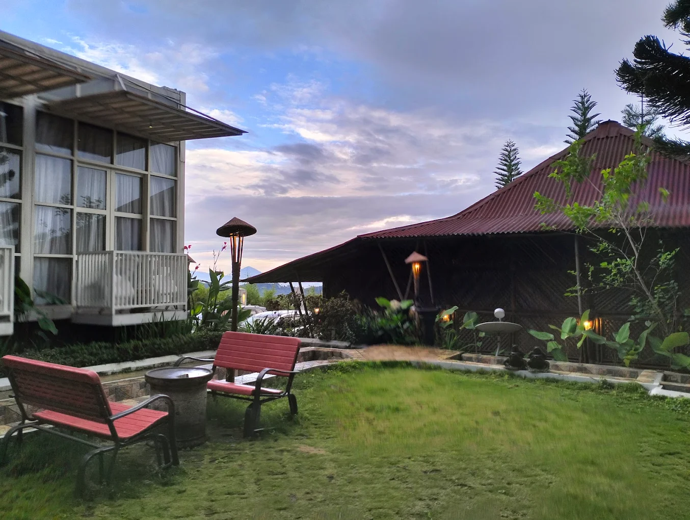 For Sale Lahan Komersial dengan Resort Exclusive di Cikahuripan, Lembang, Bandung