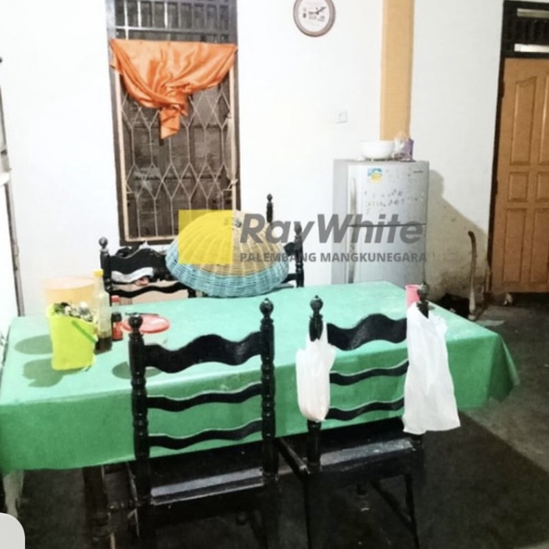 Di JUAL RUMAH COCOK UNTUK KOS-KOSAN DEKAT DGN UNIVERSITAS WIN