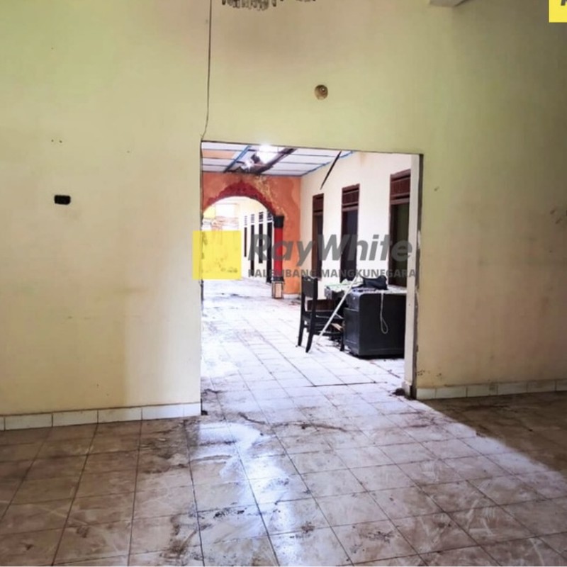 DIJUAL BEKAS KANTOR DEKAT DENGAN KOREM 044 GARUDA DEMPO