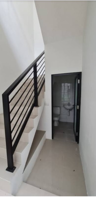 DIJUAL RUMAH BARU GRESS 2 LANTAI MEWAH PONDOK TJANDRA MURAH