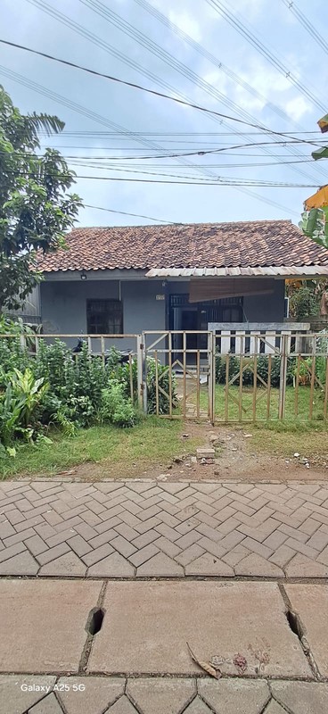 [Dijual] Rumah Hook Siap Huni dengan Hunian Nyaman dan Asri di Karang Tengah, Tangerang
