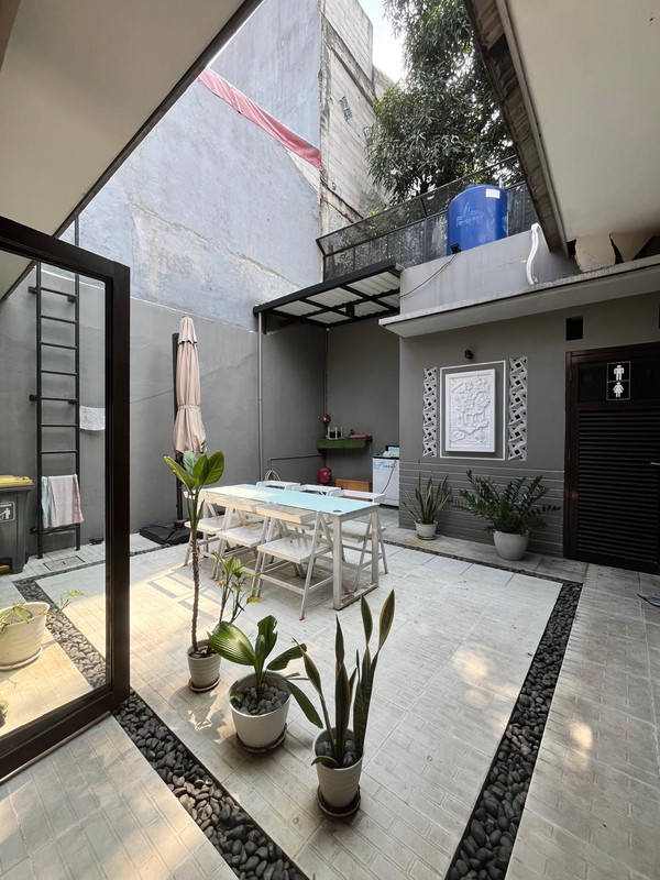 Rumah Apik Siap Huni di Bintaro Tangerang Selatan, Dekat Bintaro Plaza, STAN dan Pembangunan Jaya