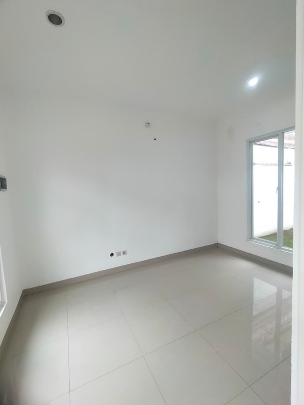 RUMAH STRATEGIS DI WELLINGTON RESIDENCE