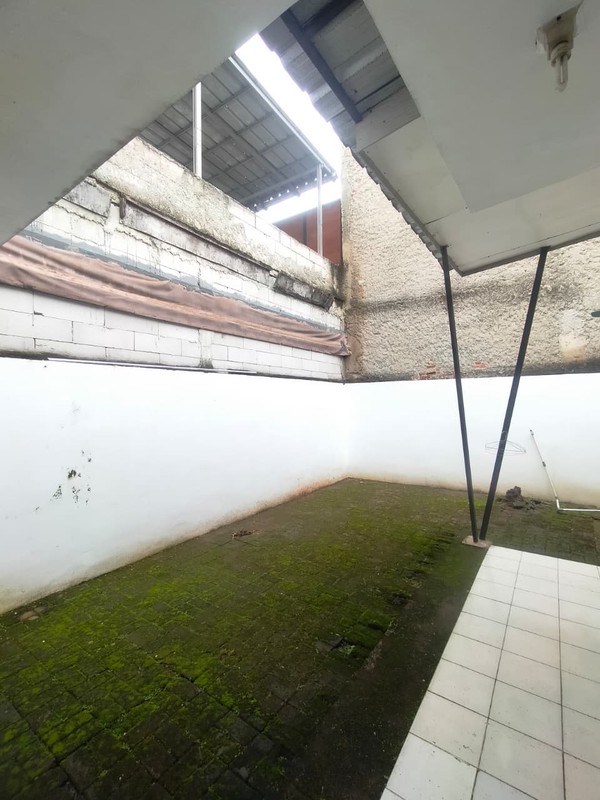 RUMAH STRATEGIS DI WELLINGTON RESIDENCE