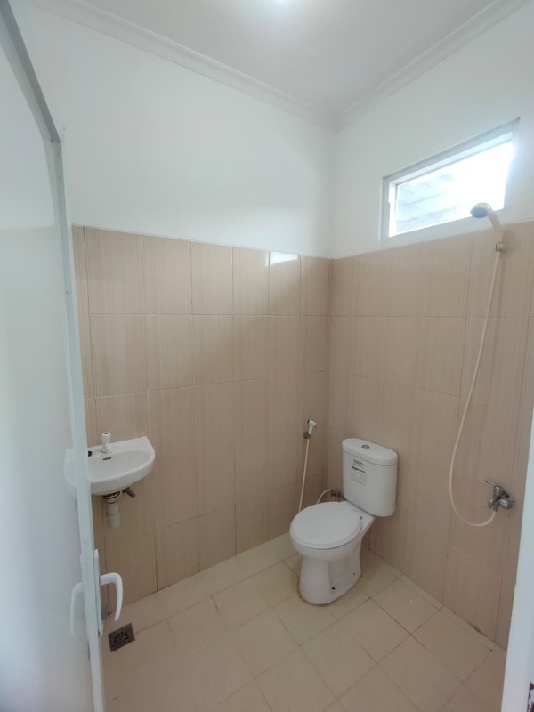 RUMAH STRATEGIS DI WELLINGTON RESIDENCE