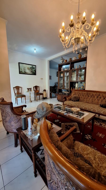 Rumah Siap Huni dengan halaman luas di Cluster Garuda Bintaro, Jakarta Selatan