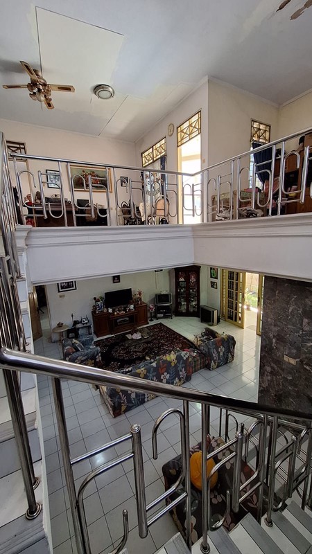 Rumah Siap Huni dengan halaman luas di Cluster Garuda Bintaro, Jakarta Selatan