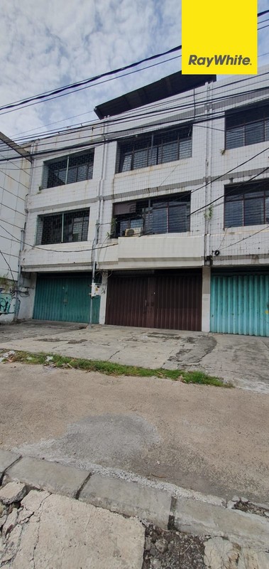 Disewakan Ruko 3 lantai di Jalan Kranggan Surabaya Pusat
