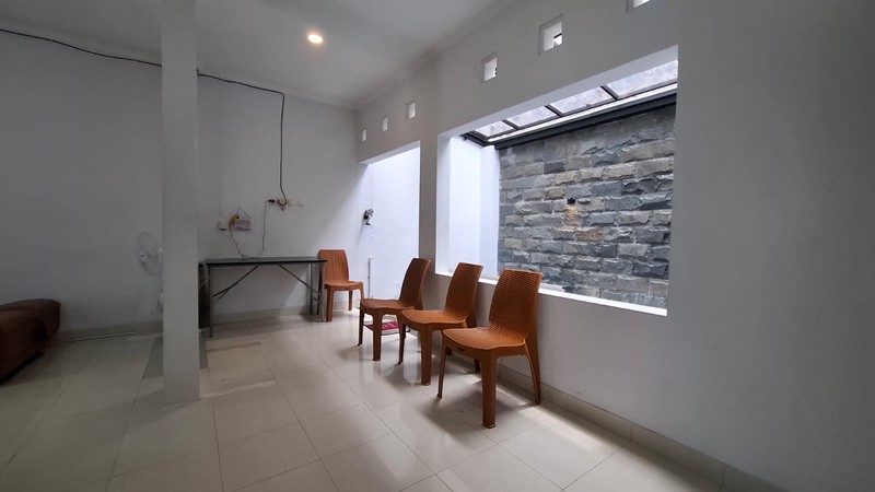 Rumah Cocok Untuk Homestay dalam Perum Lokasi Strategis - Ngaglik Sleman 