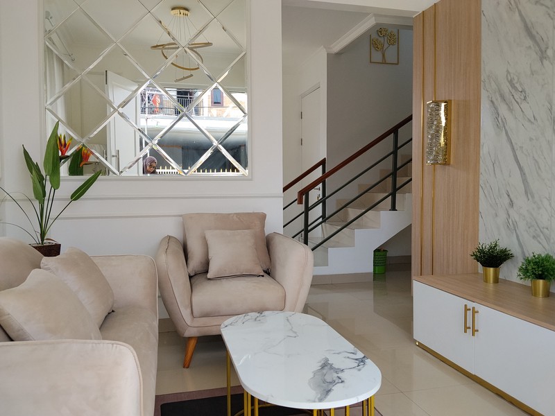 Cluster Exclusive Rumah Baru 2 Lantai Furnished di Cipayung, Jakarta Timur