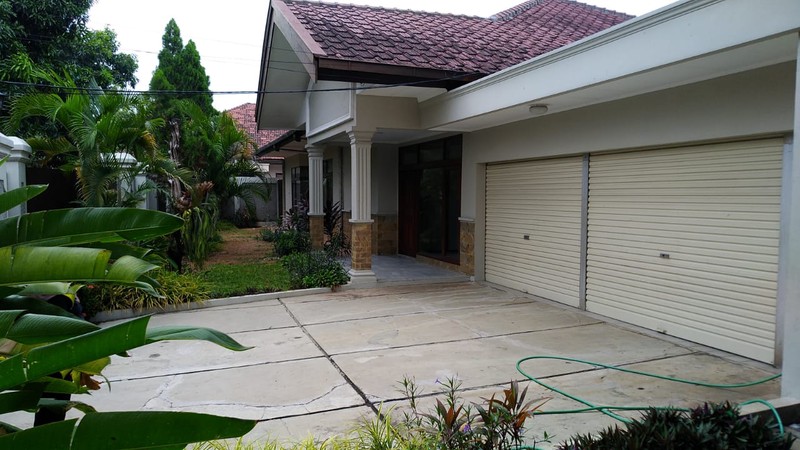 Dijual rumah siap pakai daerah ampera jakarta selatan