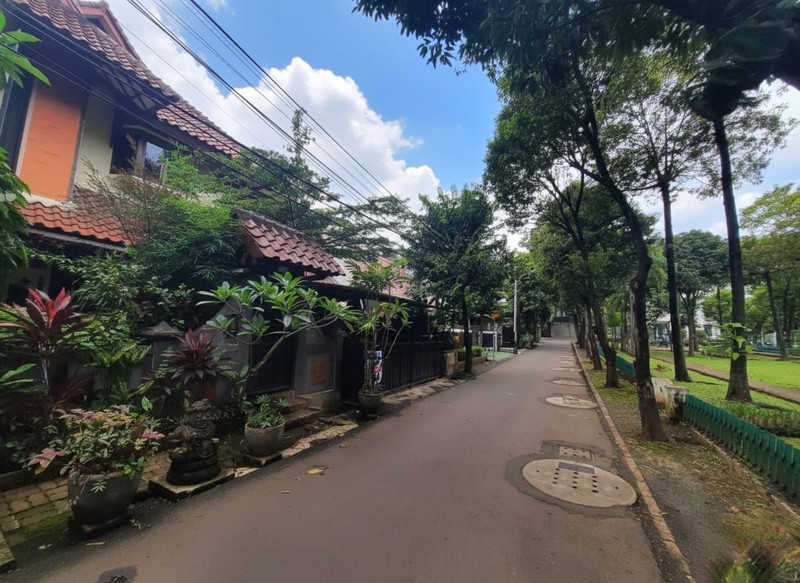 Rumah 2 Lantai Lokasi Strategis di Hang Jebat Kebayoran Baru 