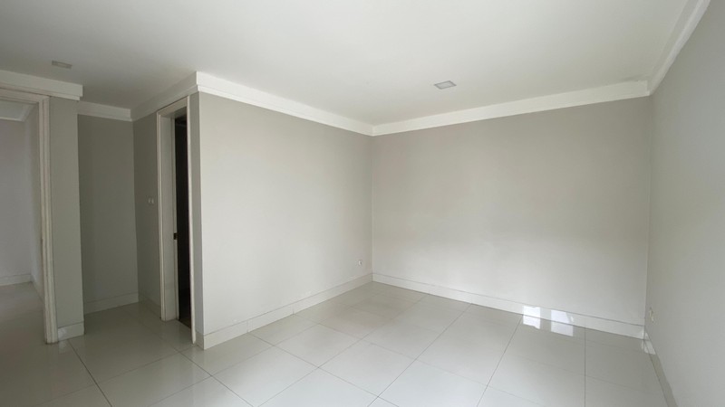 Rumah siap huni, Bangka area, Jakarta selatan 21M reposisi menjadi 14,5M (Nego)