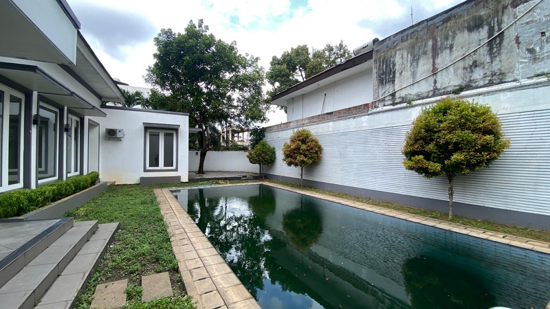 Rumah siap huni, Bangka area, Jakarta selatan 21M reposisi menjadi 14,5M (Nego)