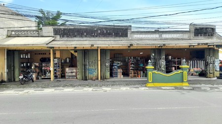 Dijual Ruko 2 Lantai Lokasi Strategis di Jlaan Gito Gati - Tridadi Sleman 