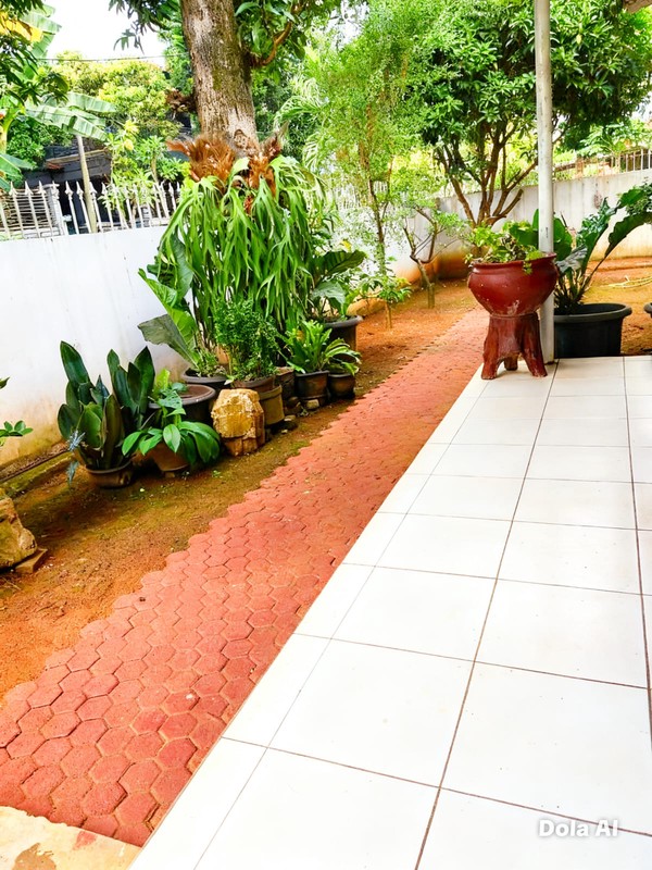 DIJUAL RUMAH TINGGAL 2LT DI HOOK, SIAP HUNI, DI CINERE