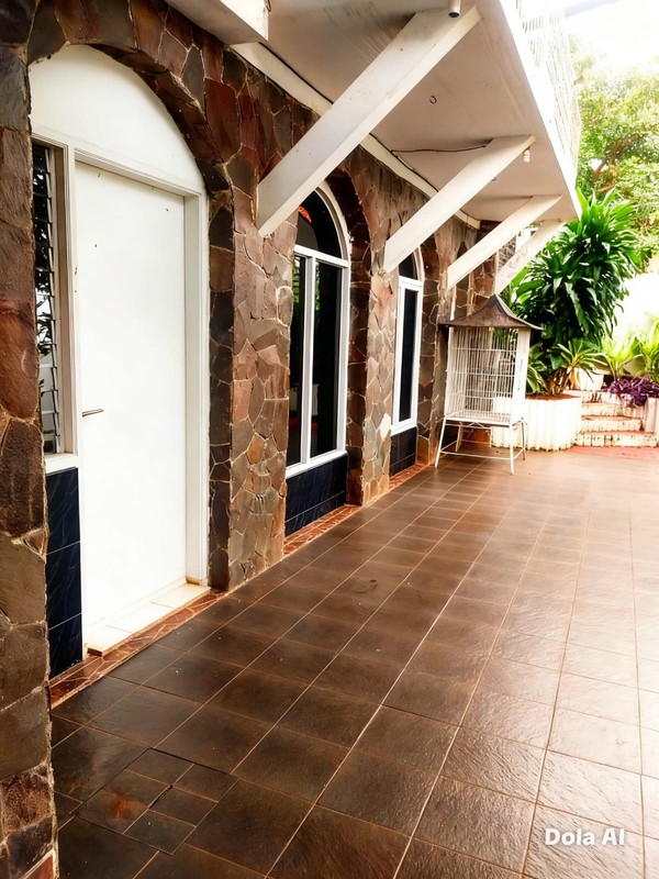 DIJUAL RUMAH TINGGAL 2LT DI HOOK, SIAP HUNI, DI CINERE