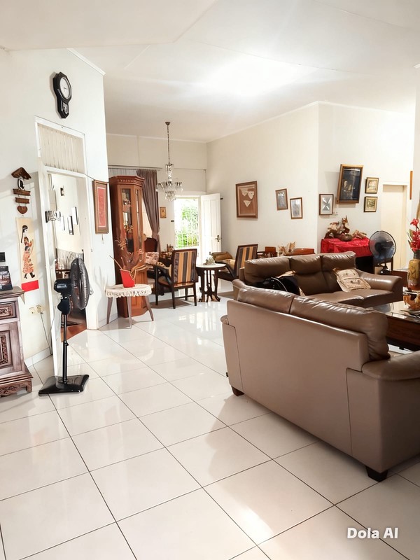 DIJUAL RUMAH TINGGAL 2LT DI HOOK, SIAP HUNI, DI CINERE