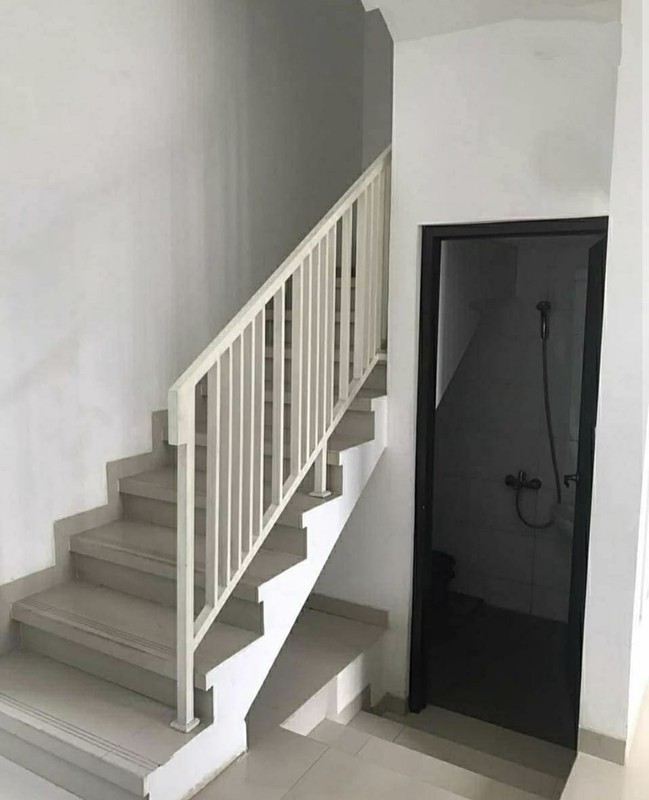 Rumah 2 Lantai, dalam Cluster Bebas Banjir di Pondok Aren