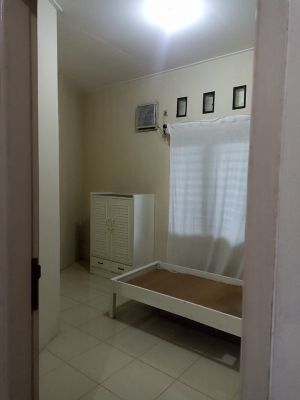 Rumah di kawasan usaha kost Pejompongan Jakarta Pusat