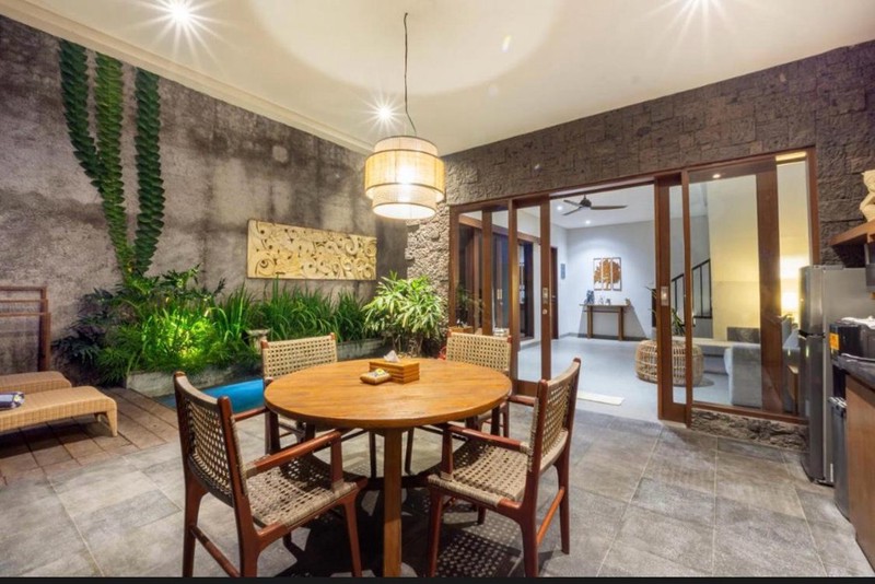 Freehold - Dual-Villa Investment in Prime Batu Bolong< Canggu, Bali - 7 Minutes to the Beach