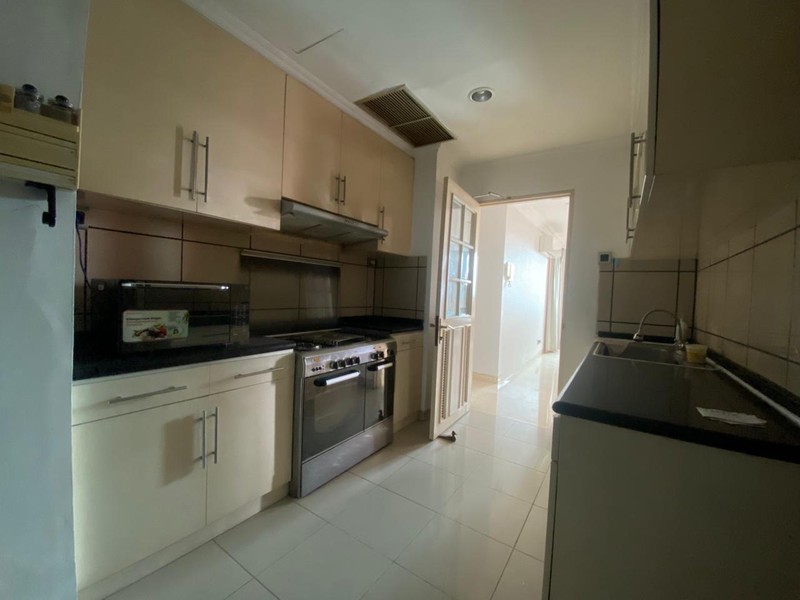 Green View Apartment Pondok Indah Luas 135 m2 Full Furnished Harga Menarik