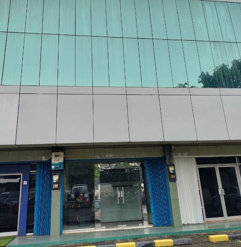 Ruko 3 Lantai Kawasan Komersial Ramai Usaha Di Jalan Raya Pasar Minggu, Pancoran Dekat MT Haryono