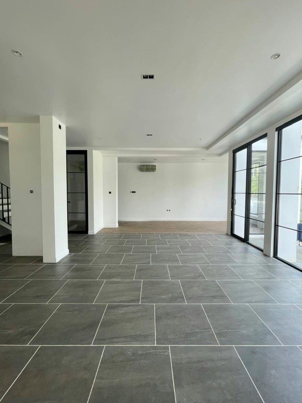 Rumah 2 Lantai Siap Huni dengan Lokasi Premium di daerah Bintaro Sektor 9