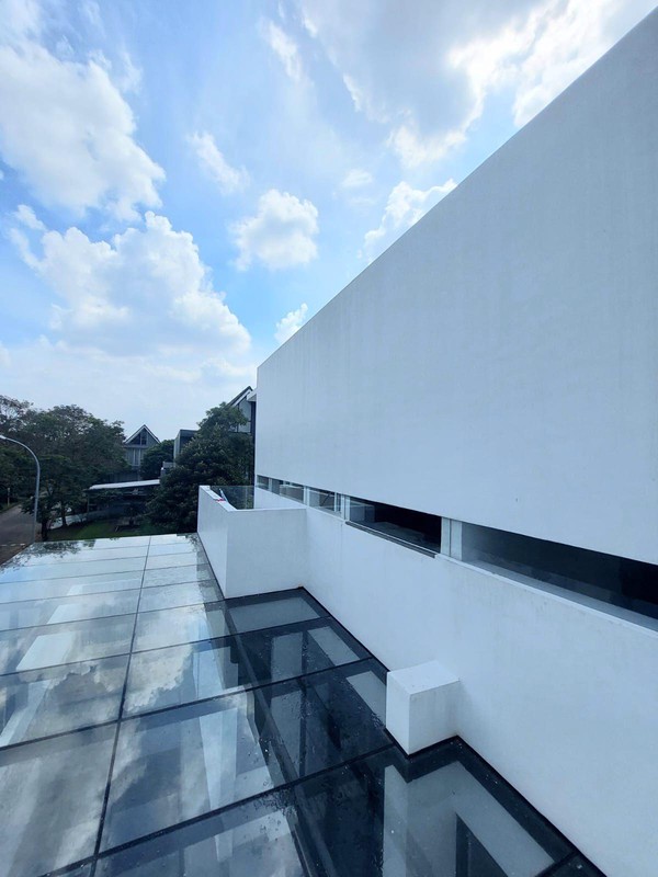 Rumah 2 Lantai Siap Huni dengan Lokasi Premium di daerah Bintaro Sektor 9