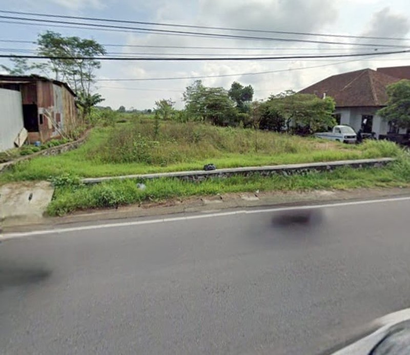 Dijual Tanah Pertanian Lokasi di Jalan Raya Bandongan - Magelang 