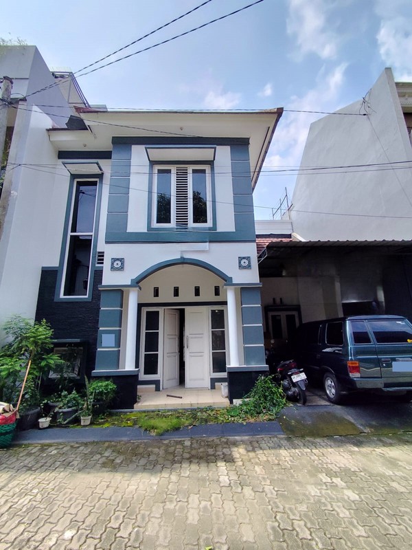 Rumah Modern Minimalis Di Perum Jogja Town House 3 Banguntapan Bantul