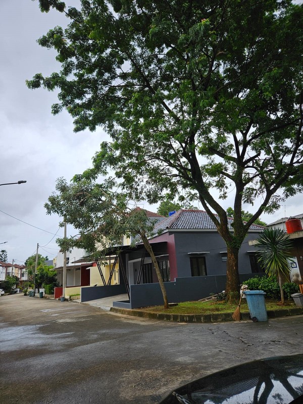 Rumah baru di Hoek kondisi siap huni di Cluster Champaca Residence, Rempoa