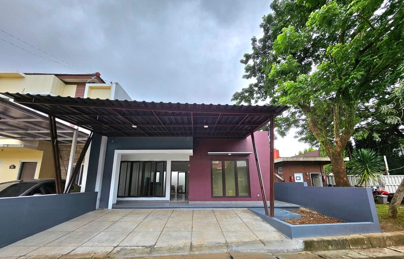 Rumah baru di Hoek kondisi siap huni di Cluster Champaca Residence, Rempoa