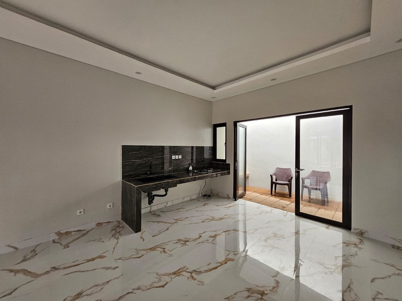 Rumah baru di Hoek kondisi siap huni di Cluster Champaca Residence, Rempoa