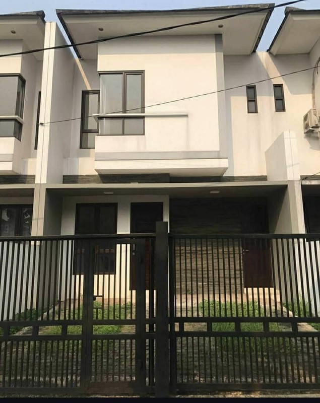 Rumah 2 Lantai, dalam Cluster Bebas Banjir di Pondok Aren