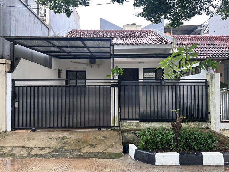 Rumah Rapih, Terawat, Lingkungan aman dan nyaman di Bintaro