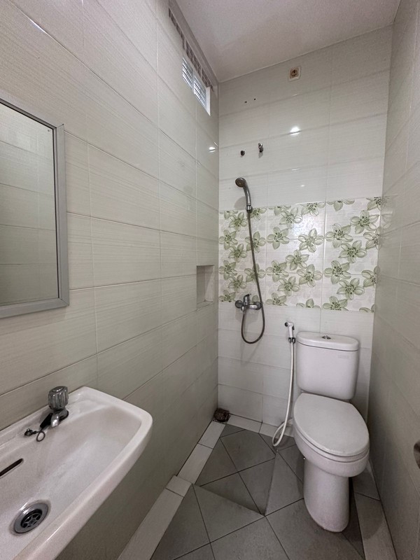 Rumah Rapih, Terawat, Lingkungan aman dan nyaman di Bintaro