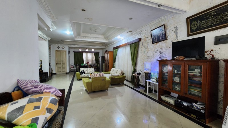 Dijual Rumah Mewah 3 Lantai Jatinegara Baru Jaktim