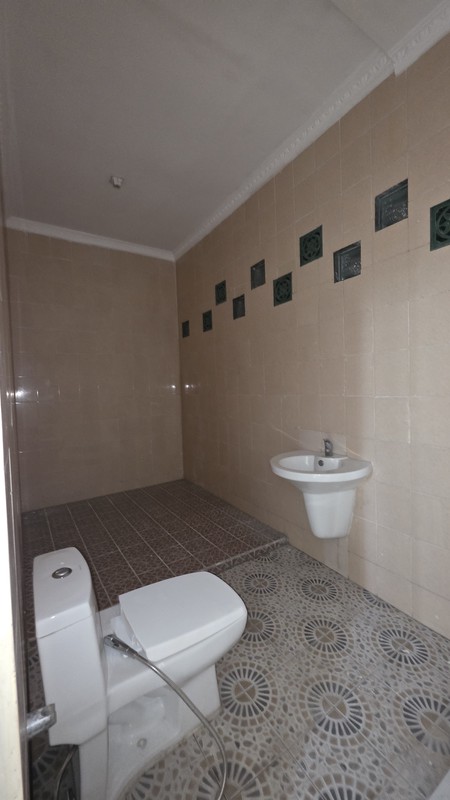 Rumah Siap Huni Baru Renovasi di Kota Wisata