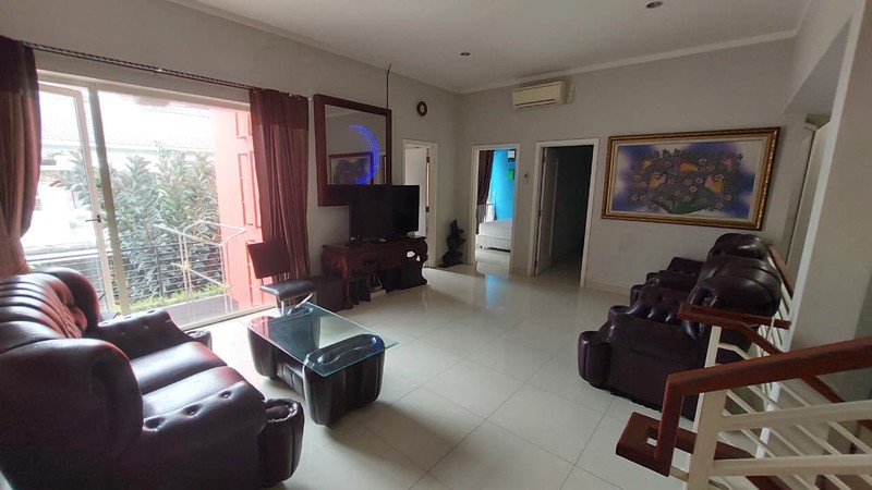 Rumah Asri di Bintaro Sektor 7 Lokasi Strategis Siap Huni SHM