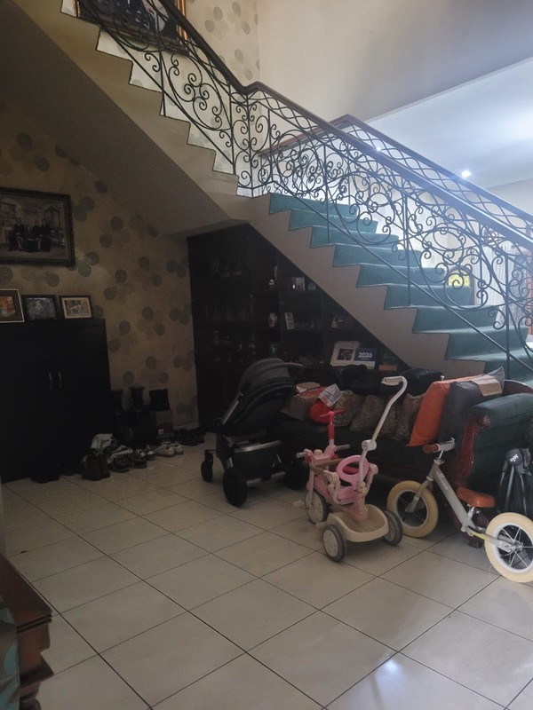 [DIJUAL] Rumah 3 Lantai Siap Huni Daerah Jakarta Barat Lokasi Strategis