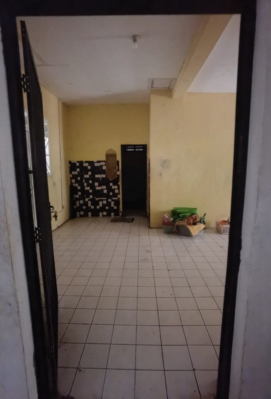 JUAL RUMAH HITUNG TANAH DI RUNGKUT ASRI UTARA