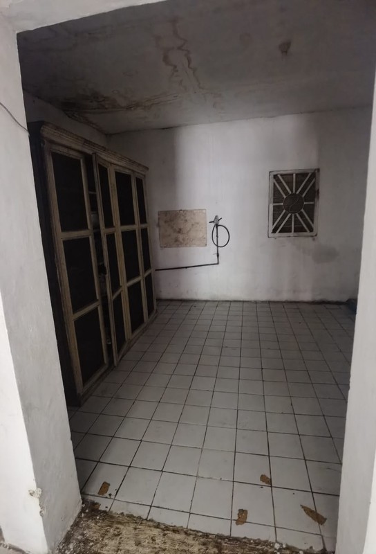 JUAL RUMAH HITUNG TANAH DI RUNGKUT ASRI UTARA