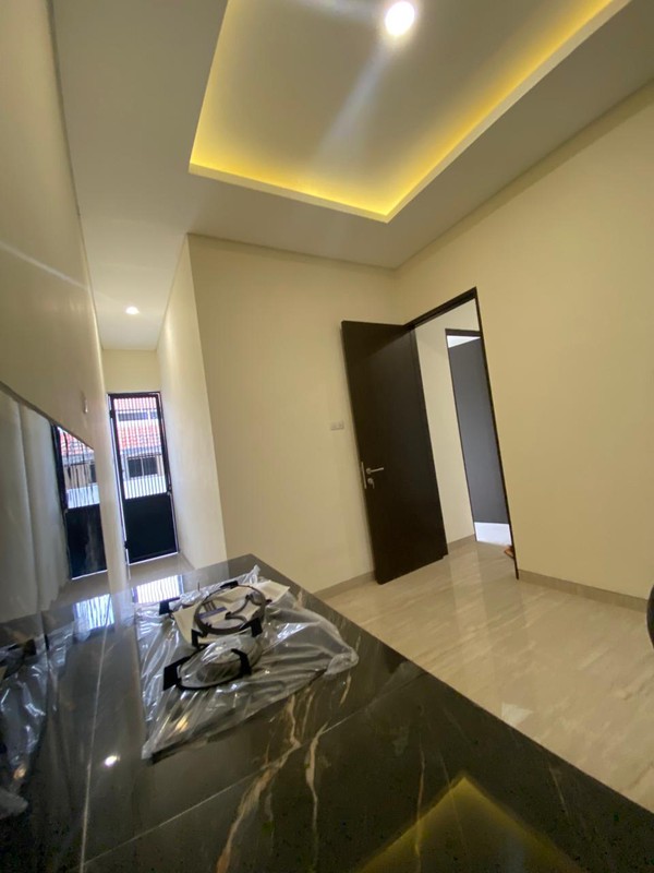 DIJUAL Rumah Langka di Citraland Utama Cluster International Village Surabaya  