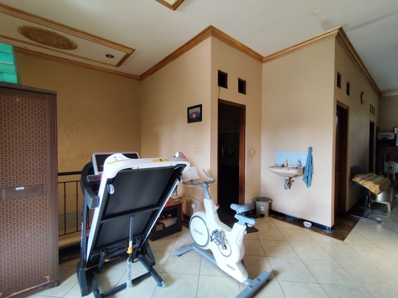 Dijual Rumah 2 Lantai Strategis & Nyaman Dekat Dengan SMP Muhammadiyah 2 Sleman, Minomartani, Ngaglik, Sleman