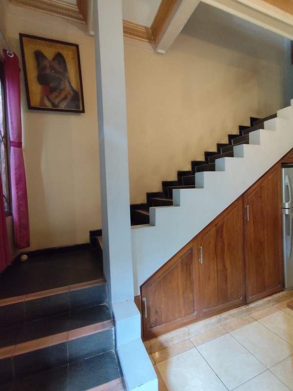 Dijual Rumah 2 Lantai Strategis & Nyaman Dekat Dengan SMP Muhammadiyah 2 Sleman, Minomartani, Ngaglik, Sleman